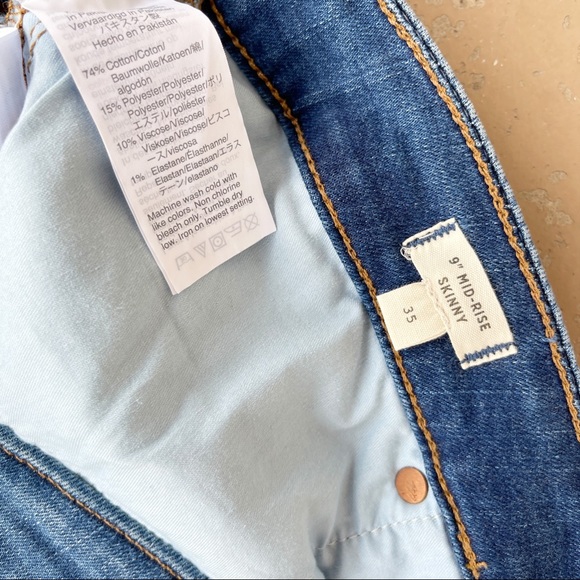 Madewell Button Fly 9" Mid-Rise Skinny Jeans - Picture 3 of 3